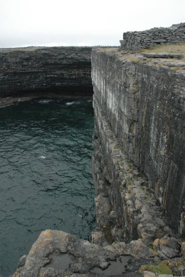 Dún Dúchathair (Stone Fort / Dun) by ryaner