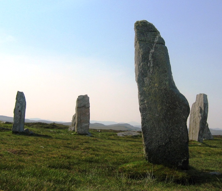 Cnoc Fillibhear Bheag (Stone Circle) by fitzcoraldo