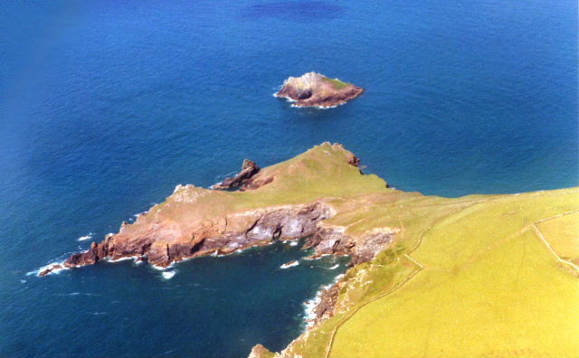 The Rumps (Cliff Fort) by phil