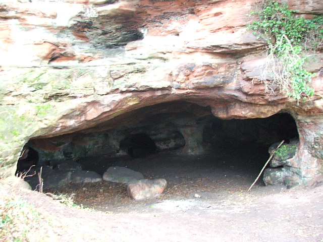 Dropping Stone Cave (Cave / Rock Shelter) by postman