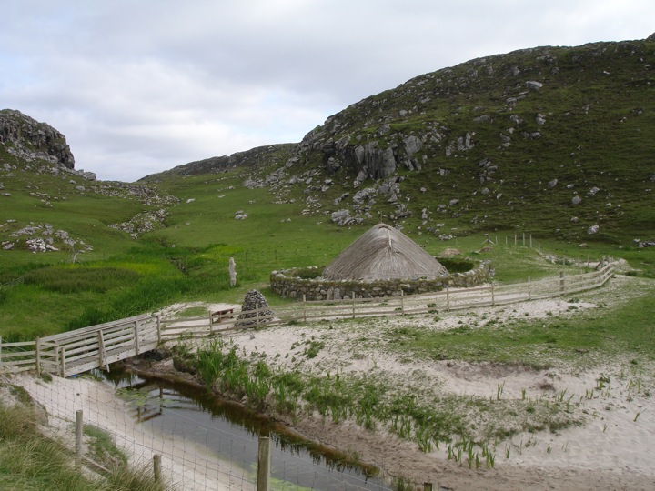 Traigh Bostadh (Ancient Village / Settlement / Misc. Earthwork) by BigSweetie