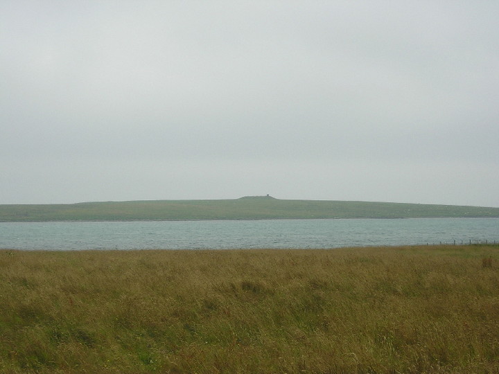 Holm of Papa Westray (Chambered Tomb) by otterman