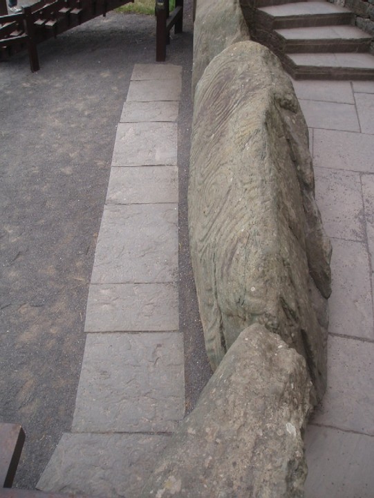 Newgrange (Passage Grave) by Vicster