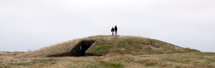 Barclodiad-y-Gawres (Chambered Cairn) by Jane