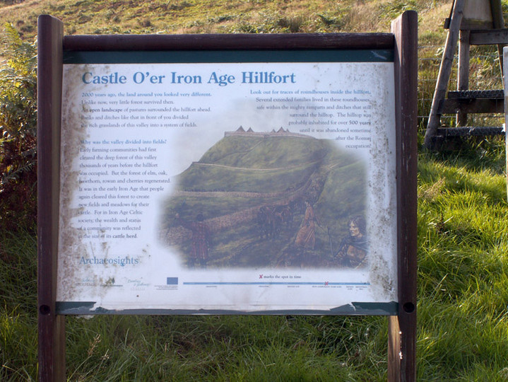 Castle O'Er (Hillfort) by rockartwolf