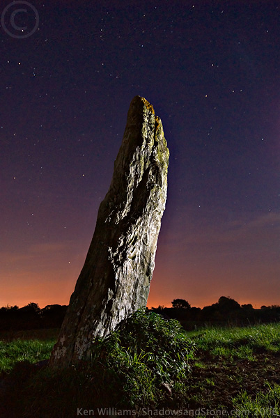 Cuchulains Stone (Rathiddy) (Standing Stone / Menhir) by CianMcLiam
