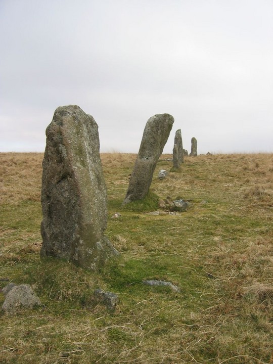 Stalldown Stone Row (Stone Row / Alignment) by Meic
