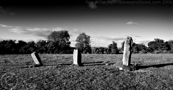 Gneeves (Stone Row / Alignment) by CianMcLiam
