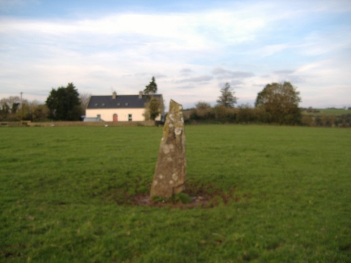 Lodge (Standing Stone / Menhir) by bawn79