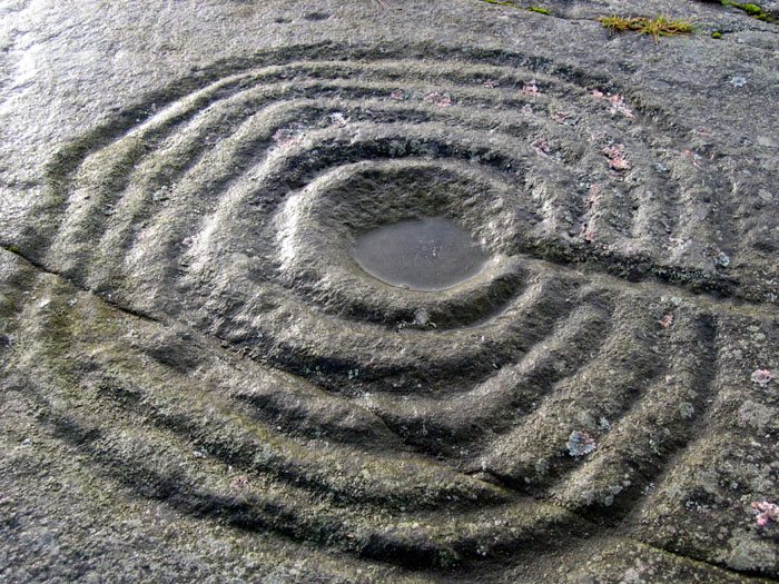 Weetwood Moor (Cup and Ring Marks / Rock Art) by rockandy