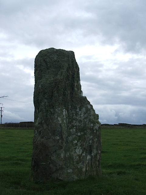 Werthyr (Standing Stone / Menhir) by postman