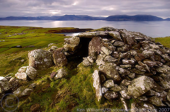 Doonmanagh (Puicin an Chairn) (Wedge Tomb) by CianMcLiam