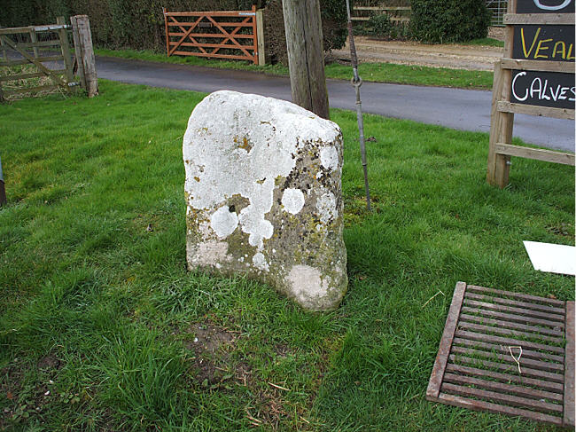 Berwick St James (Standing Stones) by hamish