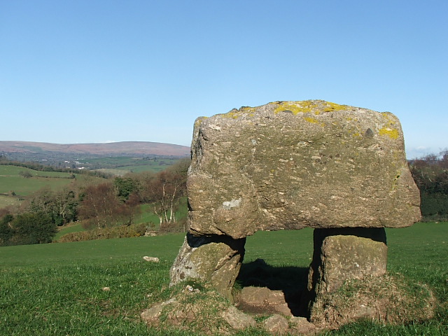Meacombe Burial Chamber (Burial Chamber) by postman