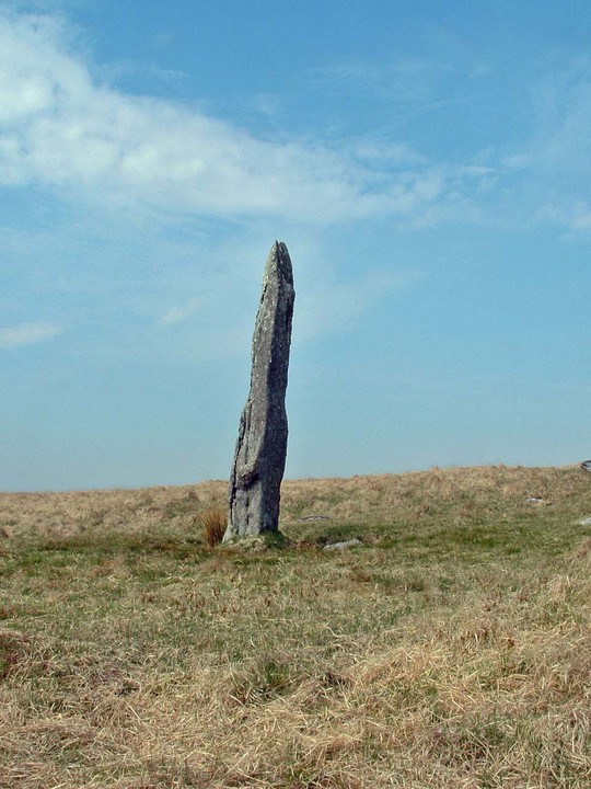 Beardown Man (Standing Stone / Menhir) by doug