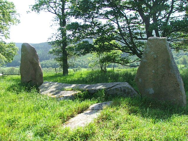 Sunhoney (Stone Circle) by postman