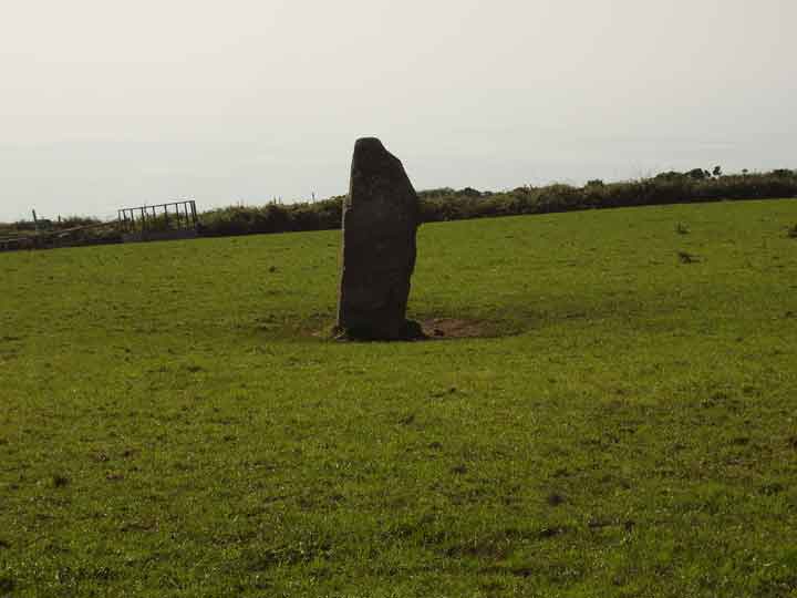 Porthmeor (Standing Stone / Menhir) by formicaant