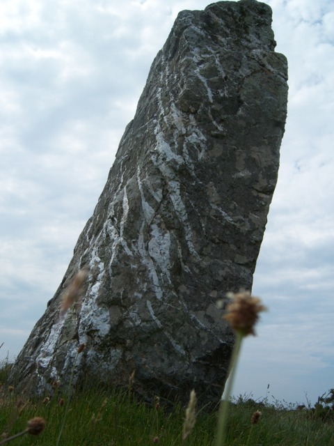 Men Gurta (Standing Stone / Menhir) by jacksprat