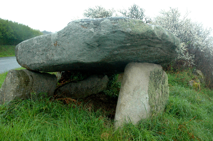 Keryvon (Chambered Tomb) by Jane
