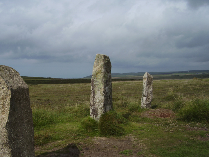 Nine Maidens of Boskednan (Stone Circle) by formicaant