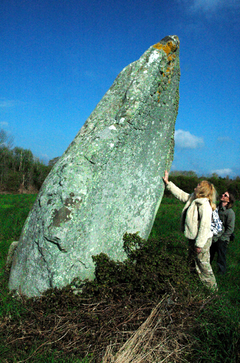 Menhir de Kerluir (Standing Stone / Menhir) by Jane