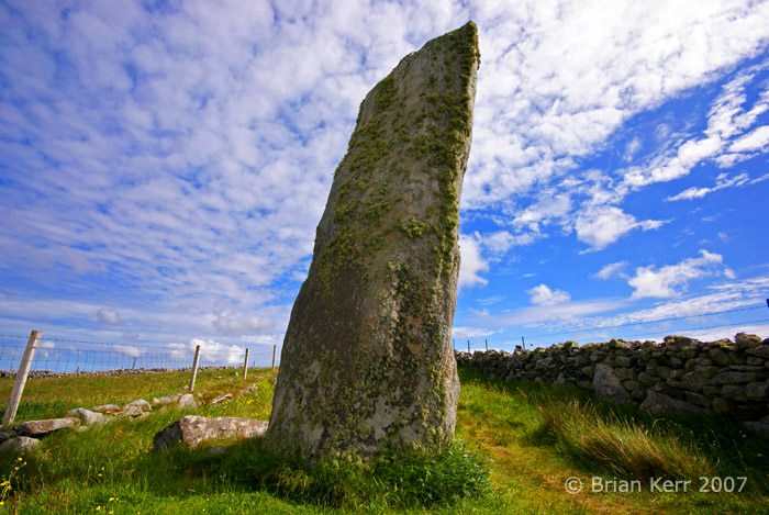 Clach an Trushal (Standing Stone / Menhir) by rockartwolf