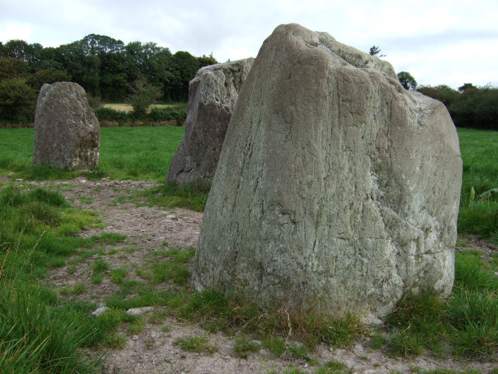 Knocknaneirk SW (Stone Circle) by gjrk