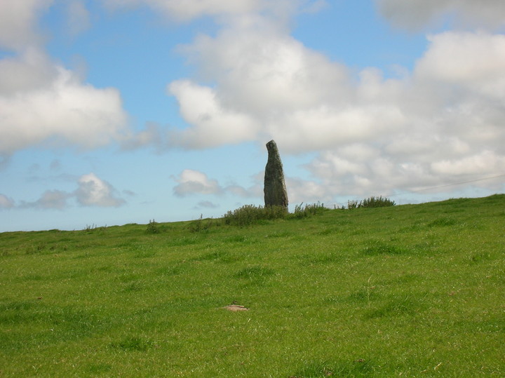 Pen-yr-Orsedd (North) (Standing Stone / Menhir) by ruskus