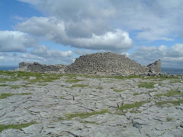 Caherdooneerish (Stone Fort / Dun) by megaman
