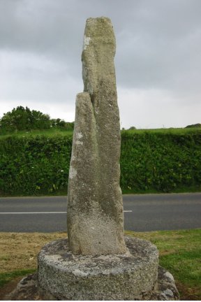 The Tristan Longstone (Standing Stone / Menhir) by goffik