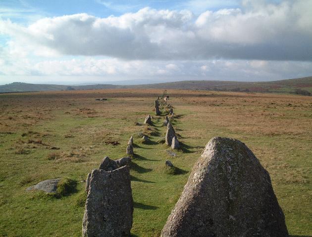 The Plague Market At Merrivale (Multiple Stone Rows / Avenue) by Lard