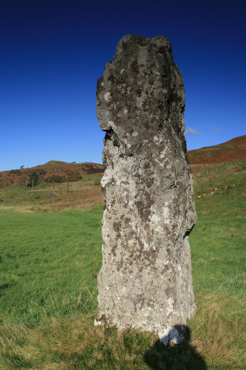 Clach na Carraig (Standing Stone / Menhir) by postman