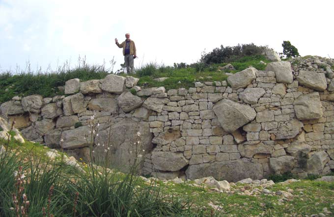 Borg in-Nadur Bronze Age Wall (Ancient Village / Settlement / Misc. Earthwork) by baza