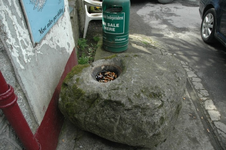 Bolton Hill (Bullaun Stone) by ryaner