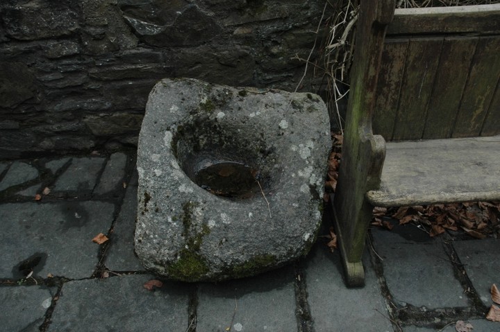 Bolton Hill (Bullaun Stone) by ryaner