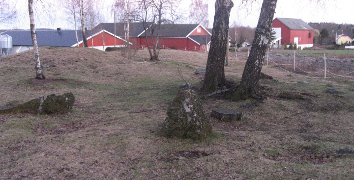 Eik, Tønsberg (Stone Circle) by Vragebugten