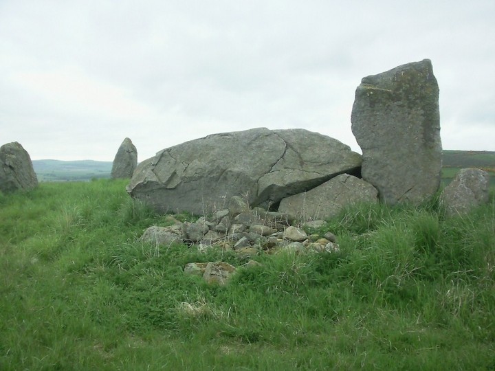 Kirkton of Bourtie (Stone Circle) by drewbhoy