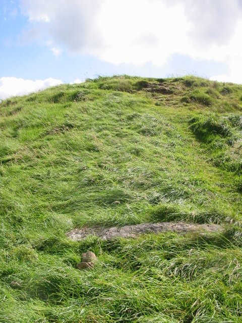 Gib Hill (Long Barrow) by stubob