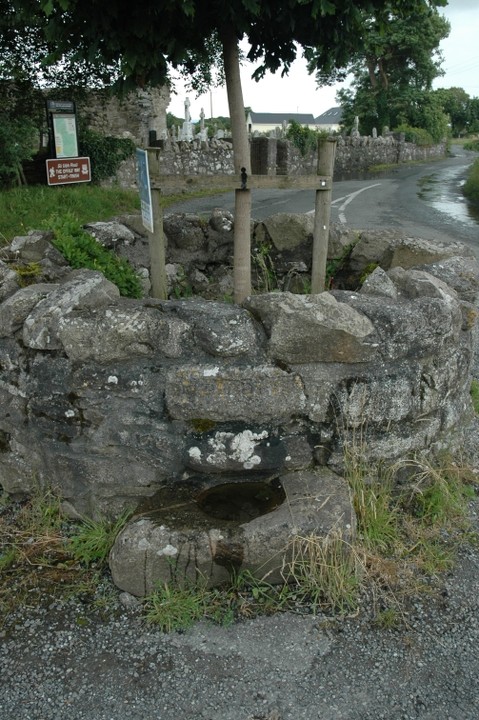 Lemanaghan (Bullaun Stone) by ryaner