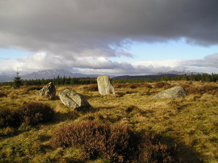 Na Carraigean (Stone Circle) by tiompan