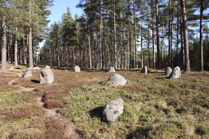 Bruadungen (Stone Circle) by L-M K