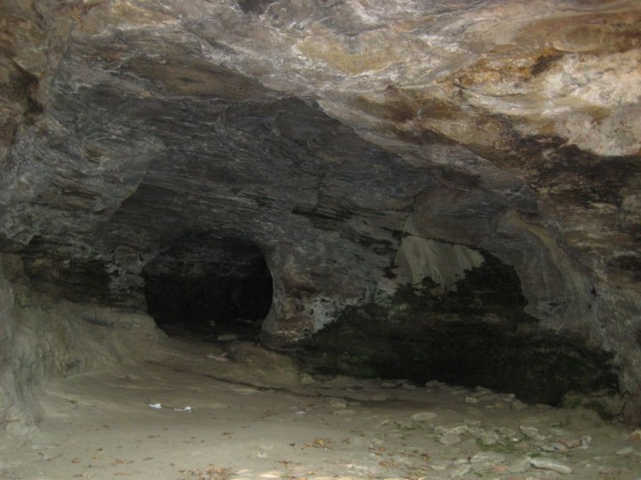 Peiret's Cave (Cavour) (Cave / Rock Shelter) by Ligurian Tommy Leggy
