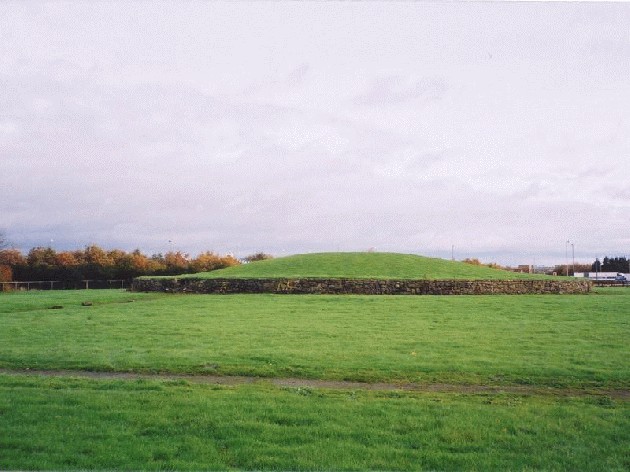 Hully Hill Monument (Artificial Mound) by Martin