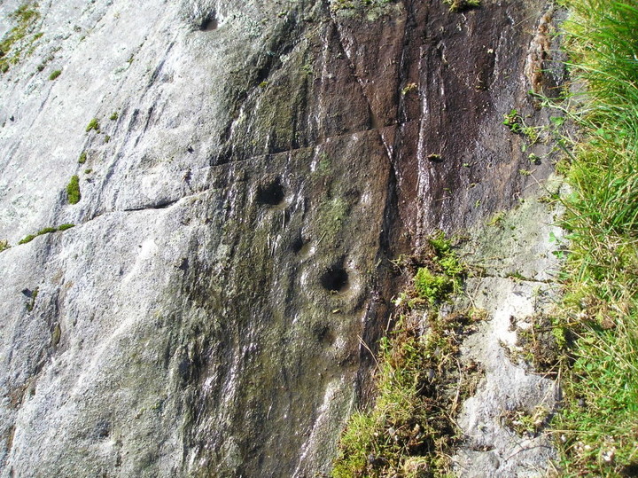 Morenish (Cup and Ring Marks / Rock Art) by tiompan