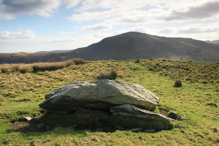 Waen Bryn-Gwenith  (stone I) (Dolmen / Quoit / Cromlech) by postman
