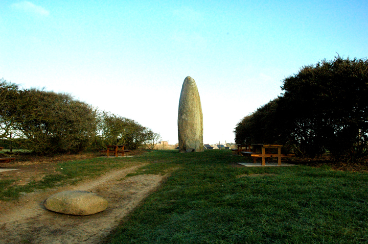 Menhir de Champ-Dolent (Standing Stone / Menhir) by Moth