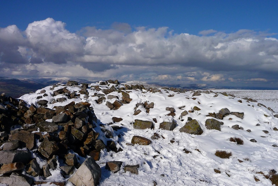 Carn Blorenge (Round Cairn) by thesweetcheat