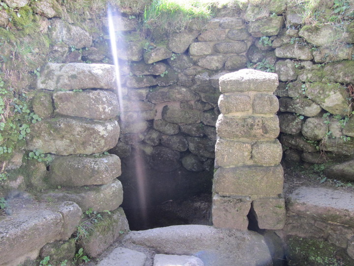 Madron Holy Well (Sacred Well) by tjj
