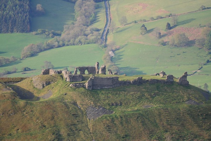 Castell Dinas Bran (Hillfort) by postman