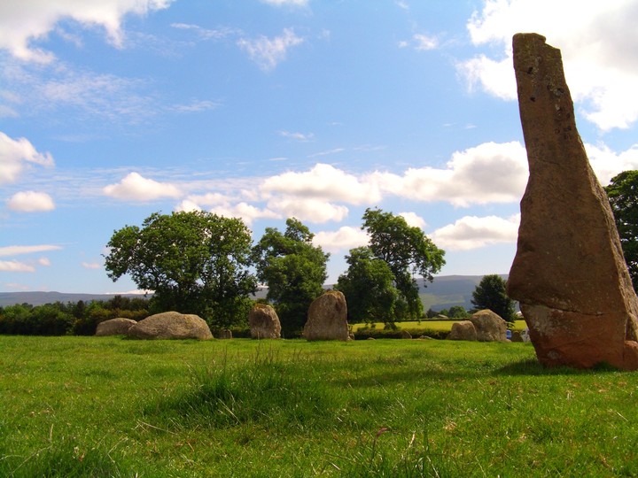 Long Meg & Her Daughters (Stone Circle) by faerygirl